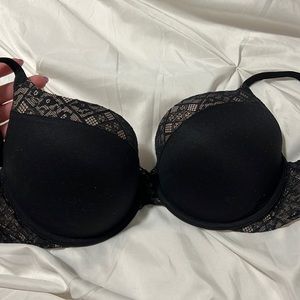 Victoria’s Secret body by Victoria perfect shape 36 D